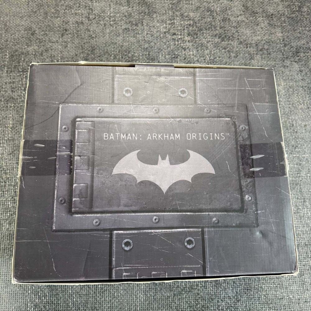 Batman Arkham Origins Xbox 360 Collector's Edition with papers box only - Picture 11 of 16
